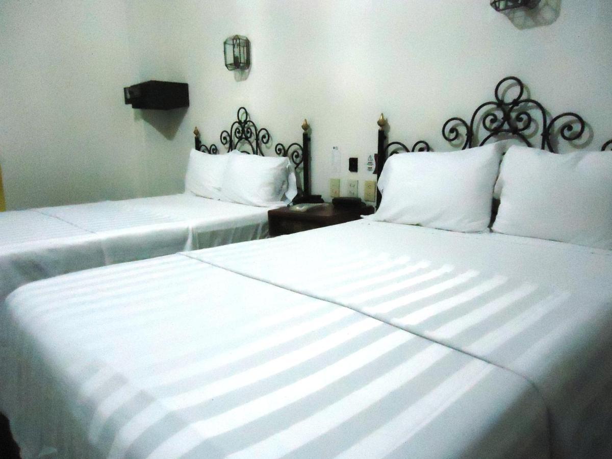 Hotel Concierge Plaza Colima Exterior foto
