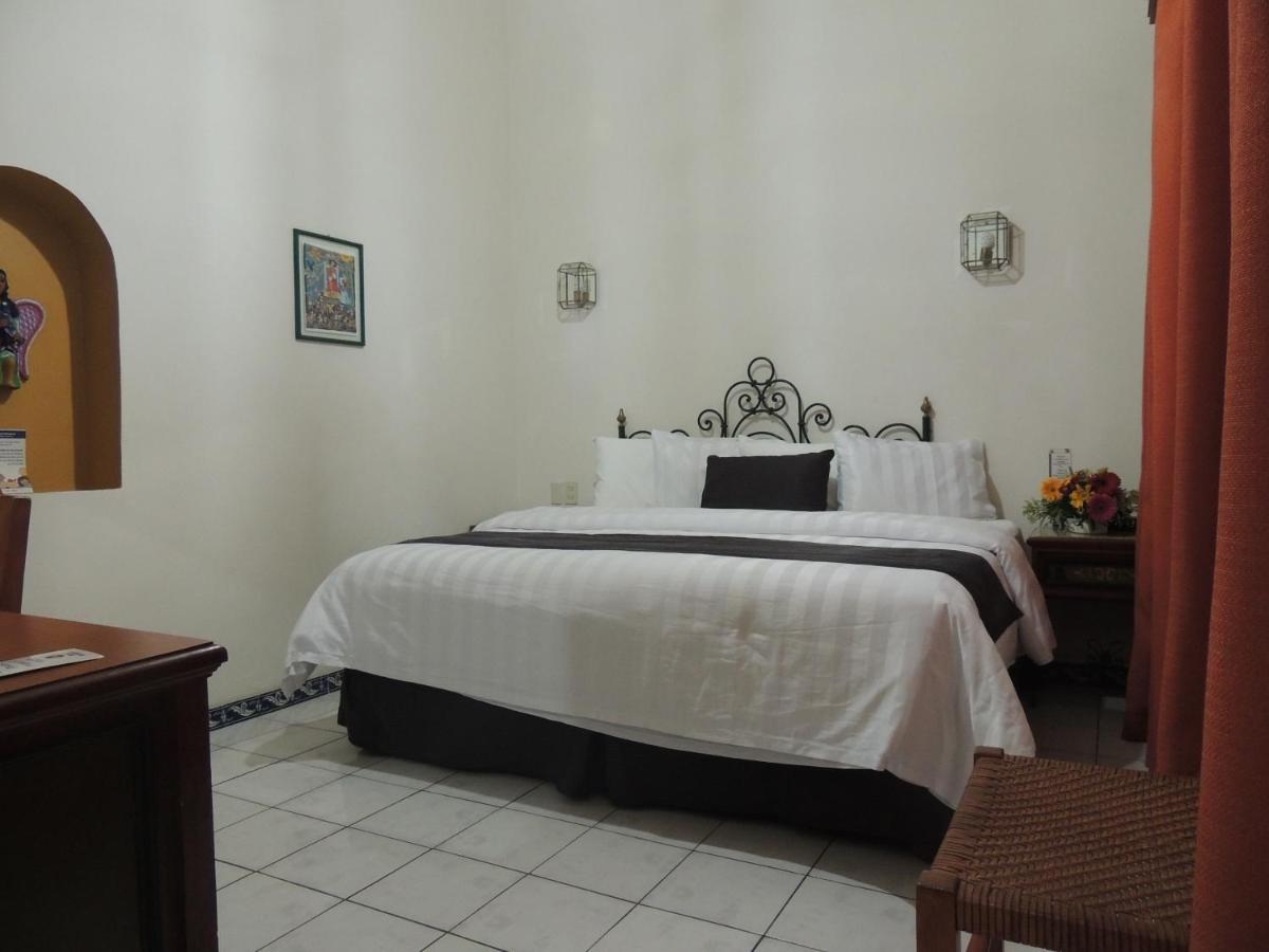 Hotel Concierge Plaza Colima Exterior foto